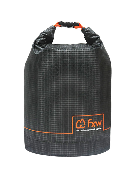 Large Capacity for Travel Kibble Storage